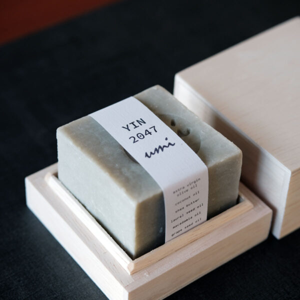 UMI Canadian Glacial Clay Cube Soap - YIN 2047